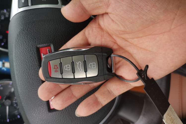 Used Haval H9 2015 2.0T Four-Wheel Drive Luxury 7-Seater
