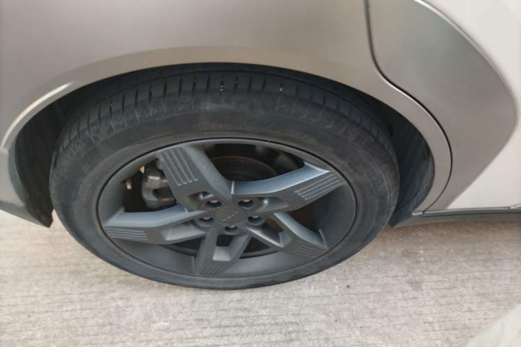 Used AION Y 2022 Plus 70 Tech Edition
