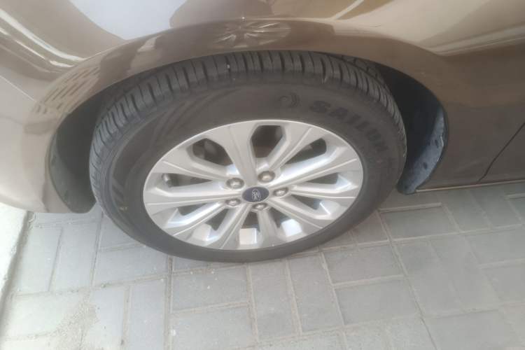 Used Ford Escort 2015 1.5L Automatic Fashion Model