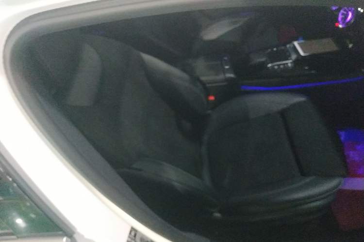 Used Mercedes-Benz A-Class 2022 Revised Version A 200 L Sport Sedan Fashionable Style