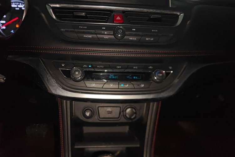 Used  Refine S3 2018 Custom Edition 1.6L CVT Luxury Smart Model
