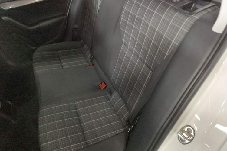 Used Skoda Octavia 2019 1.5L Automatic SmartDrive Comfort Edition China VI Standard
