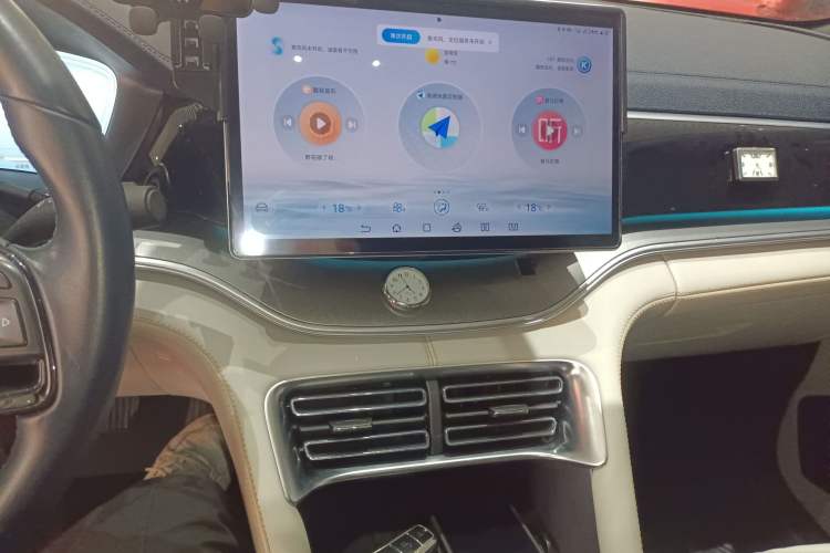 Used BYD Song PLUS New Energy 2023 Champion Edition EV 520KM Prestige Model
