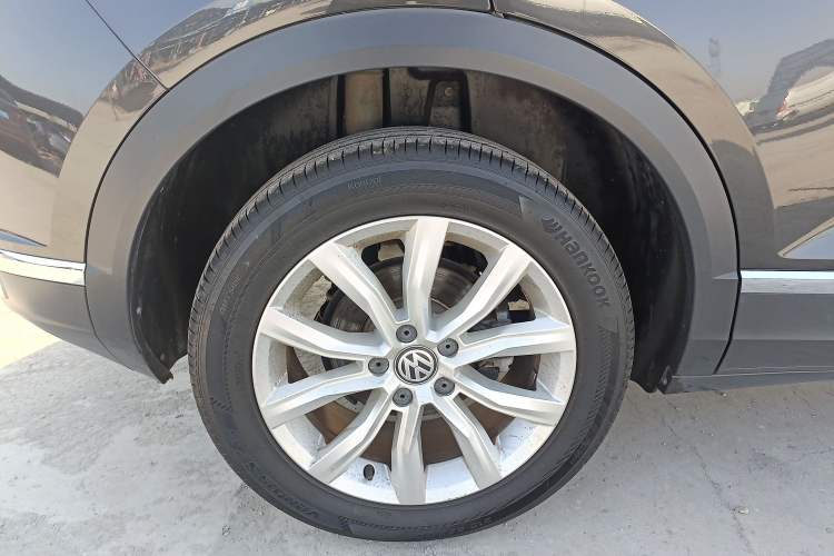 Used Volkswagen T-ROC 2018 280TSI DSG Two-Wheel Drive Advanced Version China V Emission Standard
