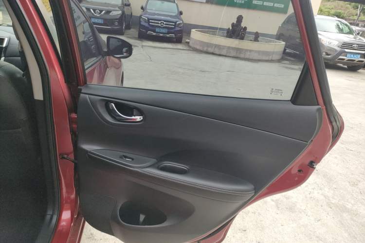 Used Nissan Tiida 2019 1.6L CVT Smart Drive Version China VI Standard