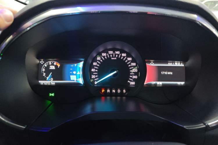 Used Ford Edge 2018 EcoBoost 245 Two-Wheel-Drive Titanium 7-Seater China VI Standard
