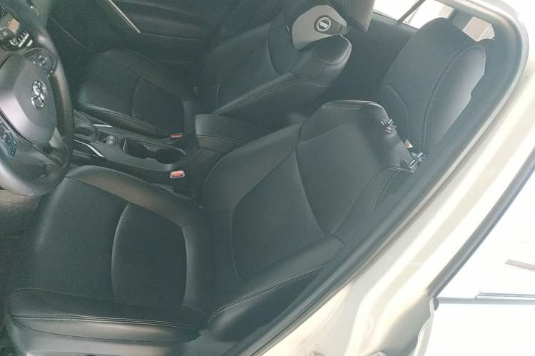 Used Toyota Corolla Cross 2024 2.0L Smart Electric Hybrid Dual-Engine Pioneer Edition