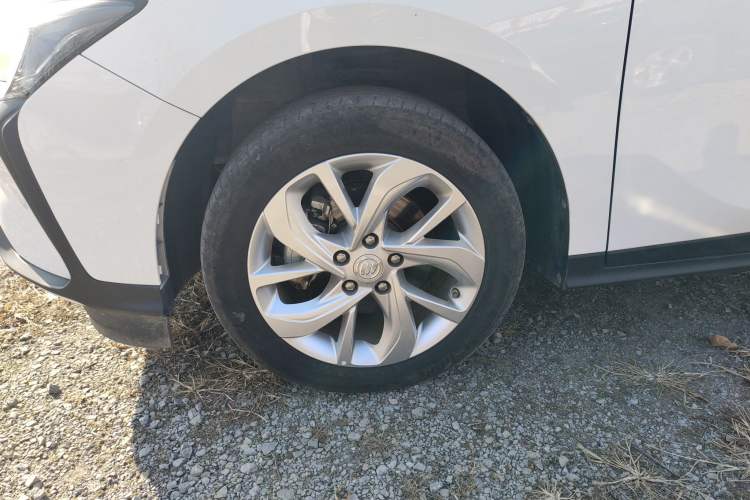 Used Buick Velite 6 2023 Revised Version 430 km Range – Commuter Edition