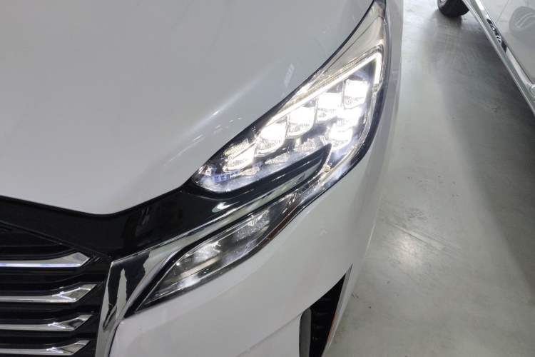 Used Buick GL8 2023 ES Lu Zun Deluxe Model