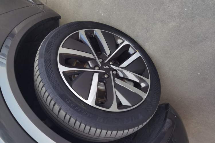 Used Li Auto L9 2022 Max model
