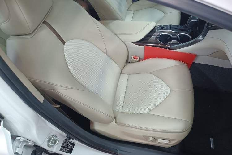 Used Toyota Camry 2019 Revised Version 2.5G Luxury Edition
