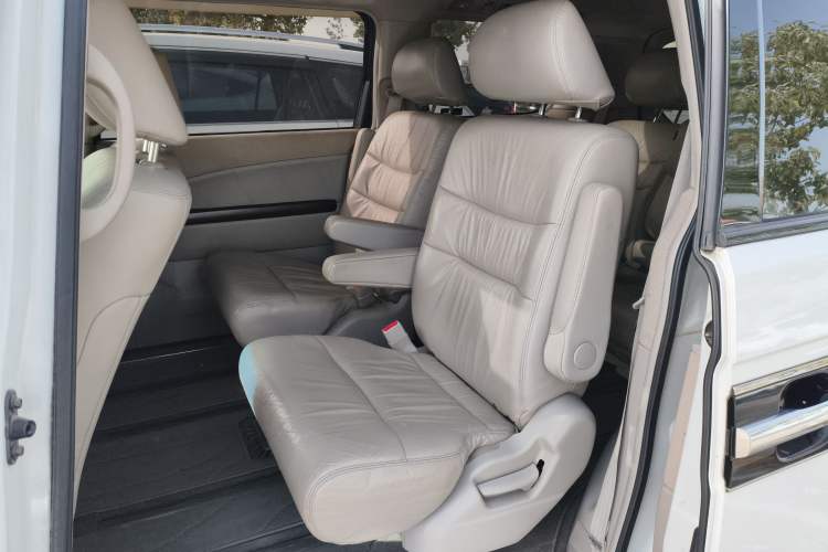 Used Honda Elysion 2012 2.4L VTi-S Prestige Edition
