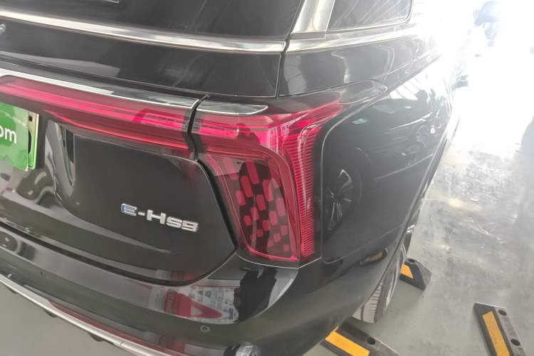 Used Hongqi E-HS9 2022 660 km Range Flagship Edition Four Seats
