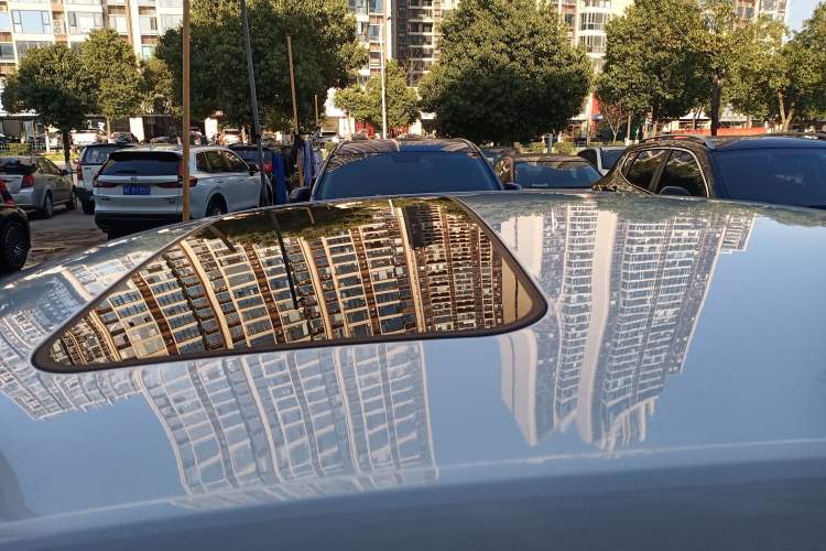 Used Roewe i5 2020 1.5L Automatic 4G Connected Linghao Edition