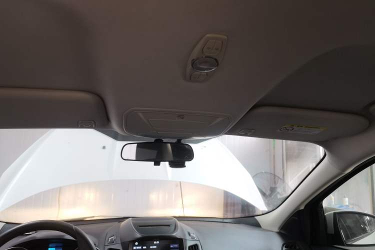 Used Ford Kuga 2015 1.5L GTDi Two-Wheel-Drive Comfort Model
