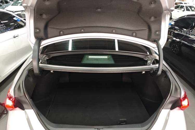 Used Toyota Avalon 2023 2.5L Luxury Edition