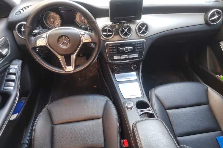 Used Mercedes-Benz GLA 2015 GLA 200 Fashion Model