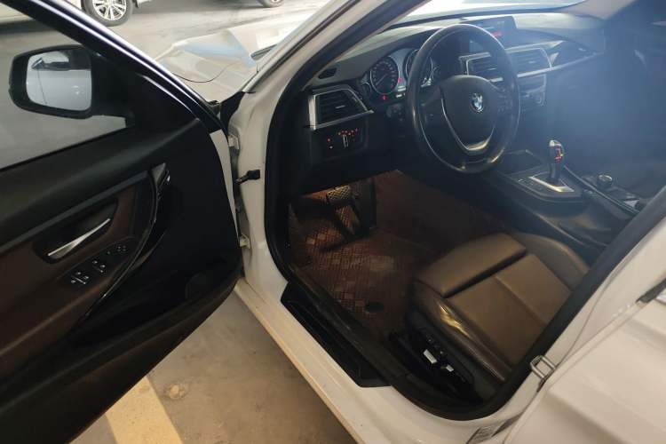 Used BMW 3 Series 2018 320Li Fashion Model
