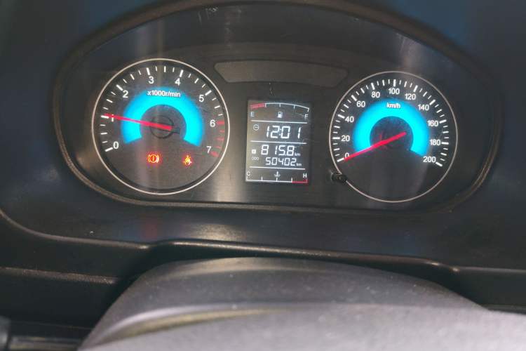 Used Dongfeng Fengon 330 2019 1.5L Manual Practical II China VI