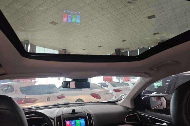 Used Ford Edge 2018 EcoBoost 245 Two-Wheel-Drive Platinum Edition 7-Seater China V Emission Standard