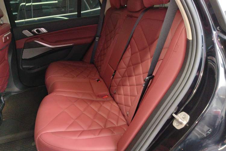 Used BMW X5 2023 xDrive 30Li Luxury M Sport Night Edition Package
