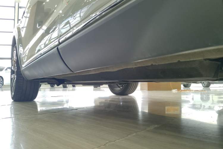 Used Hongqi HS5 2022 Facelifted Version 2.0T Smart Connect Flagship All-Wheel-Drive Edition
