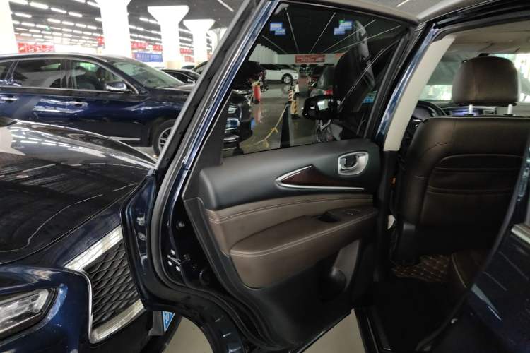 Used Infiniti QX60 2020 2.5 S/C Hybrid Two-Wheel-Drive Excellence Edition
