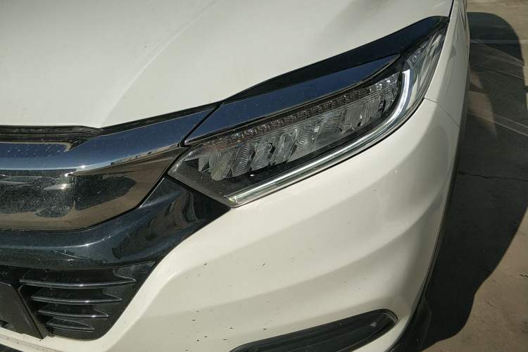 Used Honda Vezel 2020 1.5L CVT Luxury Edition
