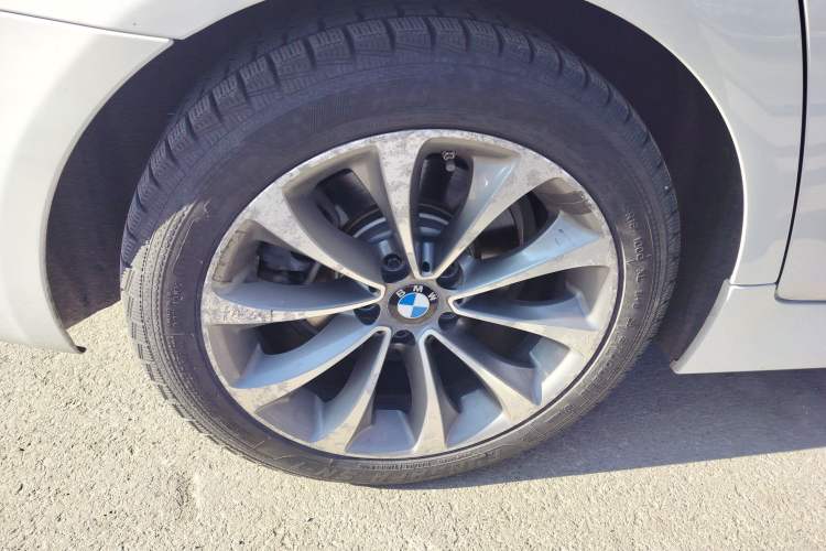 Used BMW 5 Series 2014 525Li Luxury Design Package
