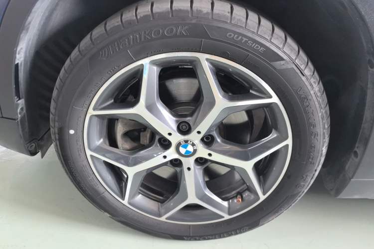 Used BMW X1 2018 xDrive20Li Luxury Model