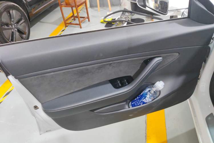 Used Tesla Model 3 2019 Long-Range All-Wheel-Drive Version
