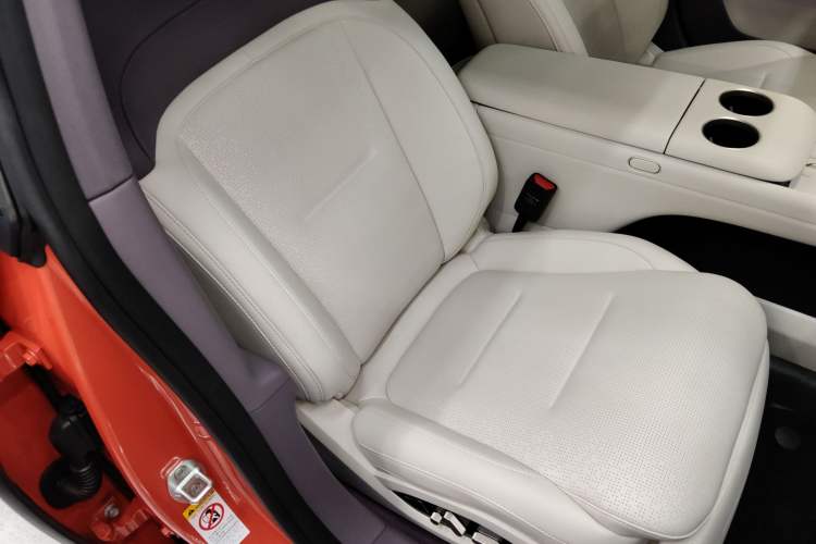 Used  06 2025 Pro Range-Extended Edition