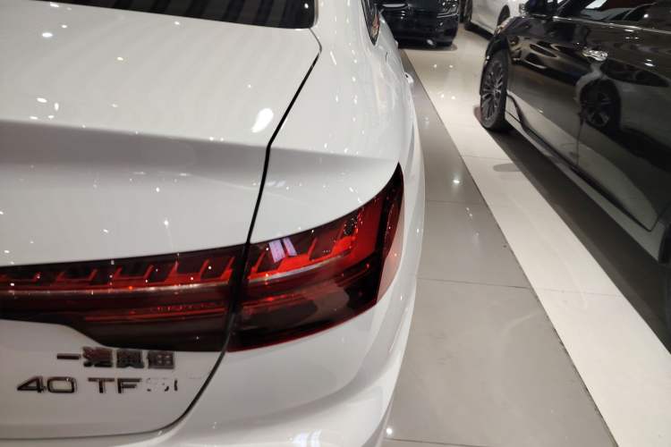 Used Audi A4L 2022 40 TFSI Luxury Dynamic Model