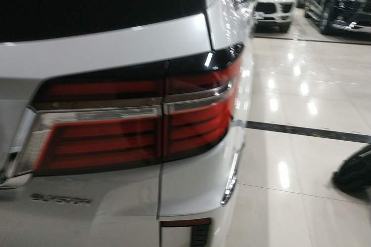 Used Honda Elysion 2016 2.4L Luxury Edition
