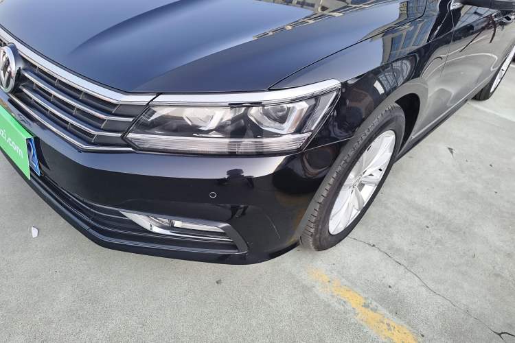 Used Volkswagen Passat 2017 330TSI DSG Luxury Edition
