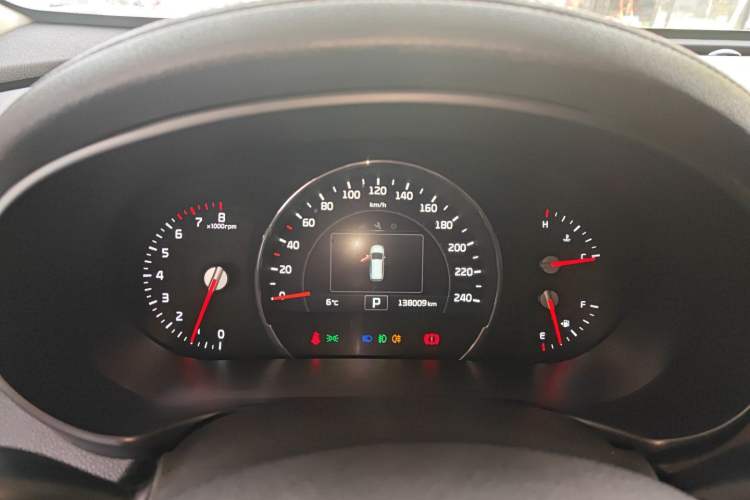 Used Kia Sorento 2015 Sorento L 2.4L Gasoline 4WD Elite Edition 7 Seats China IV Standard
