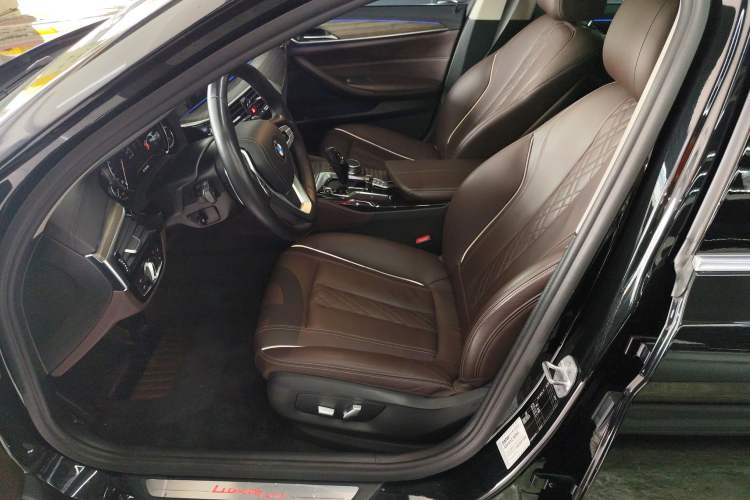 Used BMW 5 Series 2018 530Li Leading Edition Luxury Package
