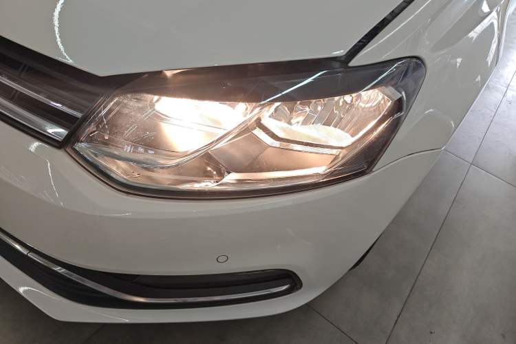 Used Volkswagen Polo 2016 1.6L Automatic Luxury Model
