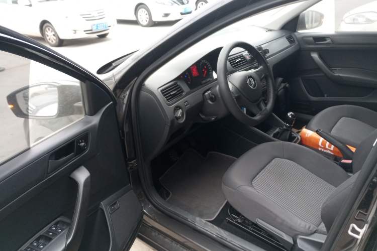 Used Volkswagen Santana 2019 1.5L Manual Fashion Edition China VI Standard