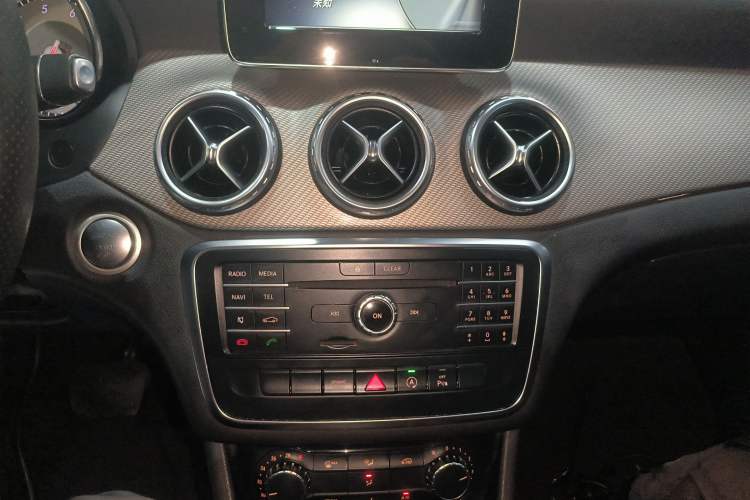 Used Mercedes-Benz GLA 2016 GLA 200 Fashion Model
