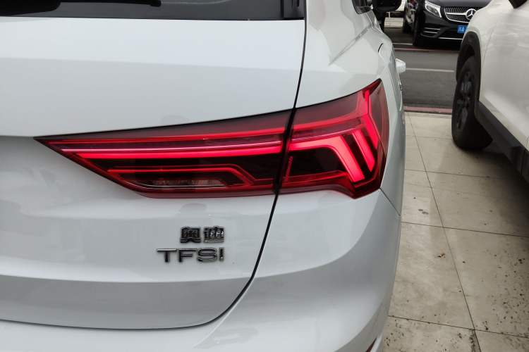 Used Audi Q3 2020 35 TFSI Fashion Dynamic Model
