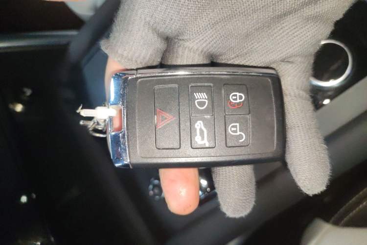 Used Land Rover Discovery 2021 360 PS R-Dynamic S