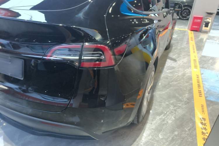 Used Tesla Model Y 2021 Standard Range Rear-Wheel Drive Version
