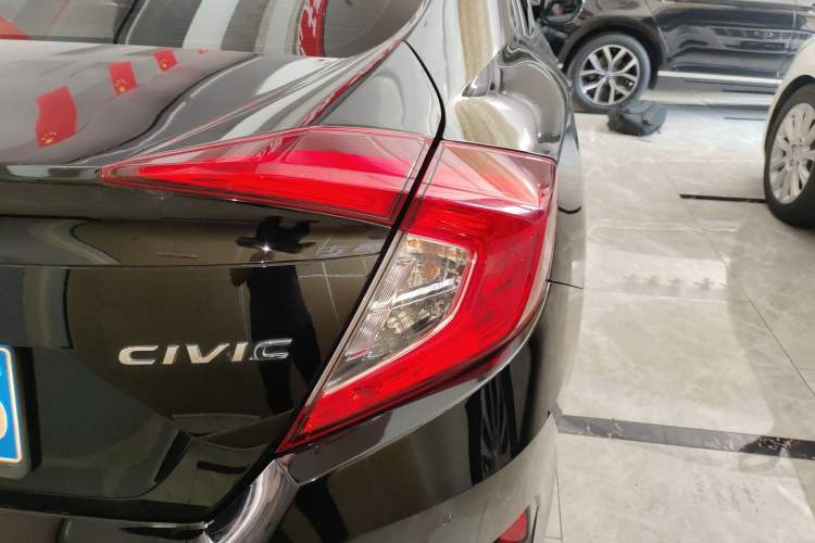 Used Honda Civic 2016 220TURBO CVT Luxury Edition