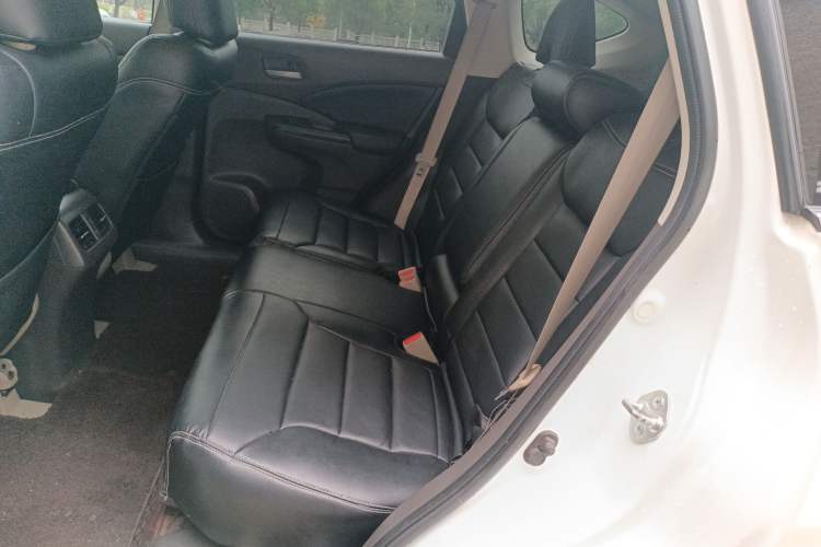 Used Honda CR-V 2013 2.0L Two-Wheel-Drive Classic Edition
