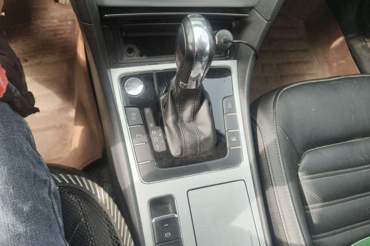 Used Volkswagen Passat 2014 1.8TSI DSG Prestige Edition
