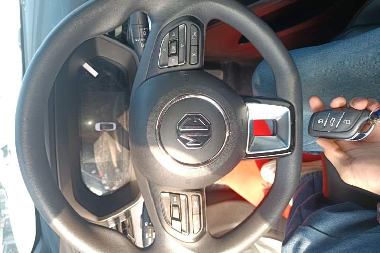 Used MG 5 2023 180 DVVT CVT Luxury Edition
