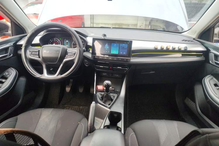 Used Roewe i5 2021 1.5L Manual Platinum Edition
