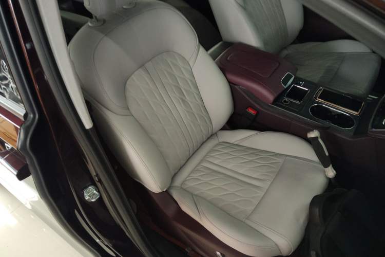 Used Buick GL8 2022 Facelift Avenir Aivia Six-Seat Deluxe Edition
