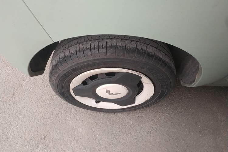 Used Wuling Hongguang MINIEV 2021 Macaron Fashion Model Lithium Iron Phosphate
